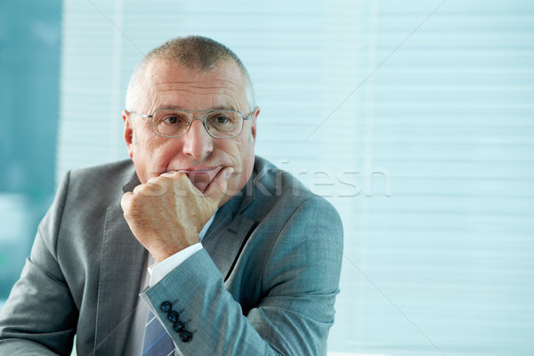 Concentratie portret vârstnici om de afaceri afaceri faţă Imagine de stoc © pressmaster