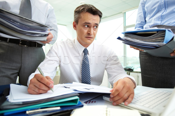 Stockfoto: Onverwacht · werk · geschokt · boekhouder · naar · reusachtig