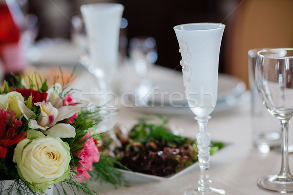 Tabel set eveniment petrecere receptie de nunta floare Imagine de stoc © prg0383