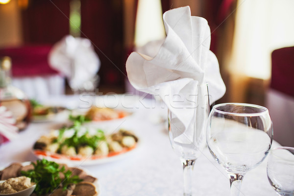 Tabel set eveniment petrecere receptie de nunta floare Imagine de stoc © prg0383