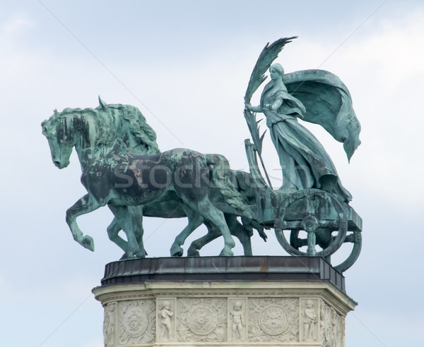 Skulptur Helden Platz Budapest Stadt Ungarn Stock foto © prill