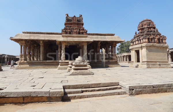 Krishna templo colina centro em torno de Foto stock © prill