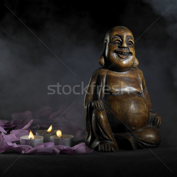 Buddha sculptuur donkere Maakt een reservekopie bruin rook Stockfoto © prill