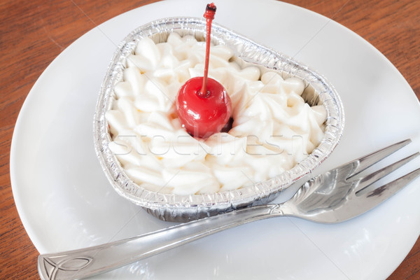 Foto stock: Rojo · terciopelo · tarta · de · queso · cereza · fiesta · torta