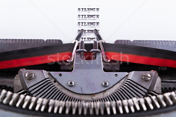 Silenzio scritto vecchio macchina da scrivere immagine carta Foto d'archivio © pxhidalgo