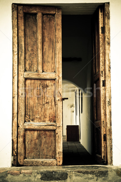 Deur oude spaans kleur huis gebouw Stockfoto © pxhidalgo