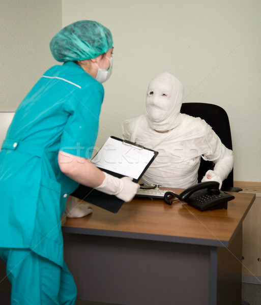 Pacient asemanator medic birou afaceri femeie Imagine de stoc © pzaxe