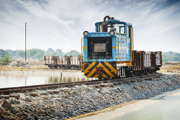 Velho pequeno azul locomotiva trem Foto stock © pzaxe