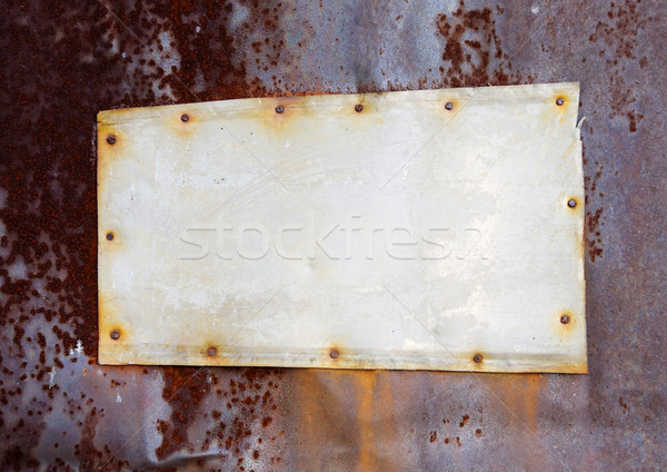 Metal tablet eski paslı duvar inşaat Stok fotoğraf © pzaxe