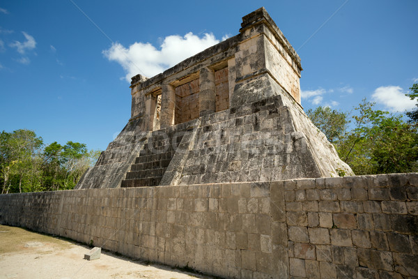 Pequeño templo Chichén Itzá piedra cultura estructura Foto stock © Quasarphoto