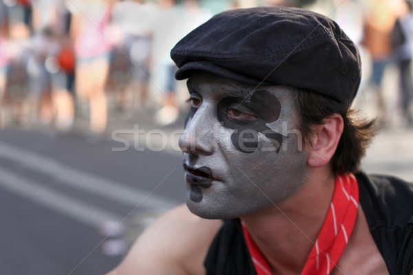 Om faţă ochi roşu cinema masca Imagine de stoc © ra2studio