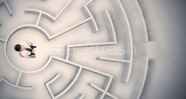 Homme d'affaires piégé circulaire labyrinthe confondre bureau [[stock_photo]] © ra2studio