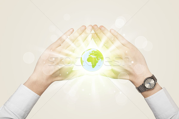 [[stock_photo]]: Mains · forme · signe · du · dollar · brillant · monde · centre