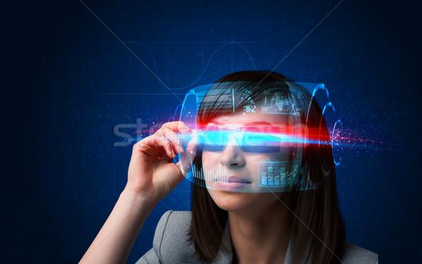 Przyszłości kobieta wysoki tech smart okulary Zdjęcia stock © ra2studio