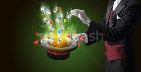 Iluzionist cilindru jocuri de noroc lucrurile Imagine de stoc © ra2studio