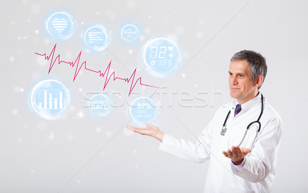 Foto stock: Médico · moderno · batida · de · coração · gráficos · clínico · médico