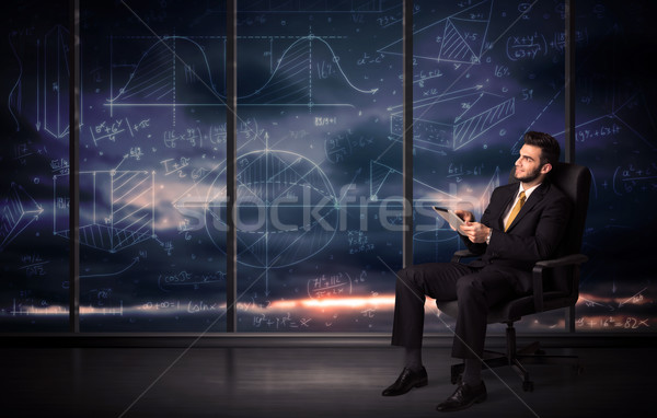 Om de afaceri comprimat birou cameră grafic Imagine de stoc © ra2studio