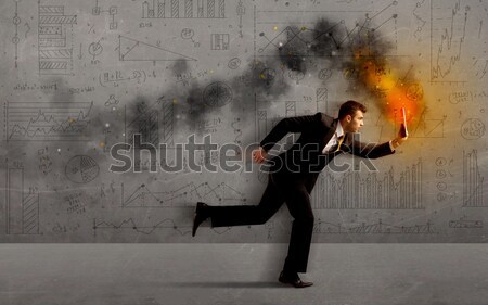 Lopen zakenman brand laptop haast business Stockfoto © ra2studio