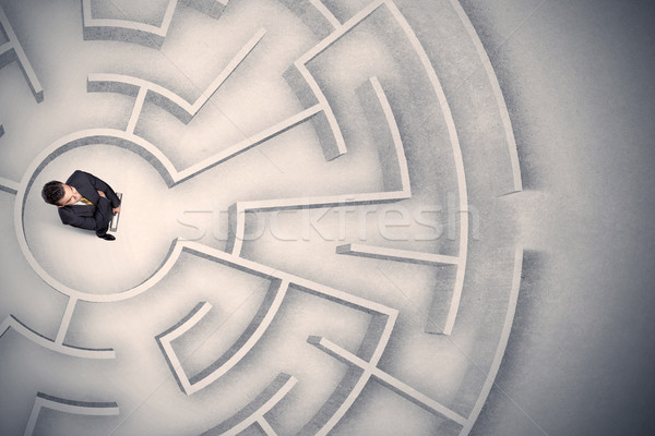 Homme d'affaires piégé circulaire labyrinthe confondre fond [[stock_photo]] © ra2studio