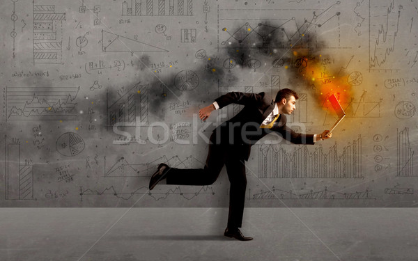 Lopen zakenman brand laptop haast business Stockfoto © ra2studio