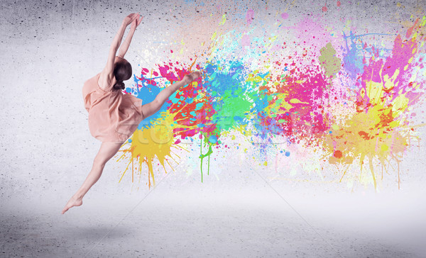 Modernen Straße Tänzerin springen farbenreich malen Stock foto © ra2studio