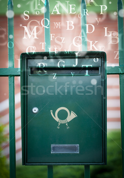 Boîte aux lettres lettres sur rue papier livre Photo stock © ra2studio