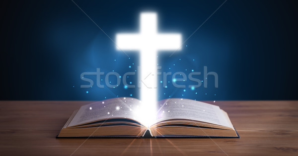 Stock fotó: Nyitva · szent · Biblia · izzó · kereszt · középső
