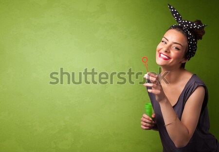 Bela mulher bolha de sabão cópia espaço verde mulher Foto stock © ra2studio