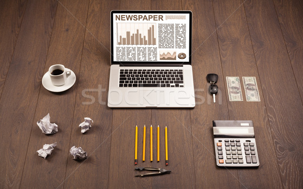 Сток-фото: бизнеса · ноутбука · Фондовый · рынок · докладе · столе