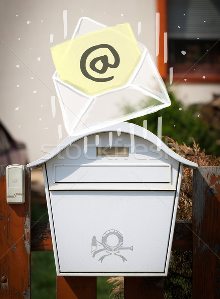 Busta e-mail segno mailbox bianco carta Foto d'archivio © ra2studio