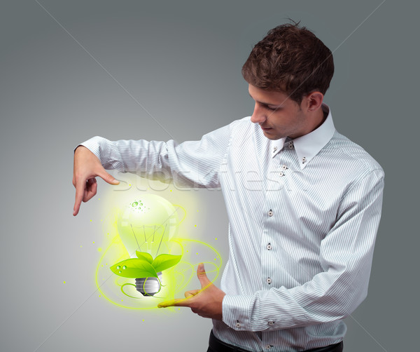 Foto stock: Empresário · virtual · eco · assinar · jovem