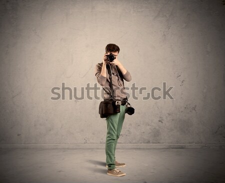 Fotógrafo câmera profissional masculino Foto stock © ra2studio
