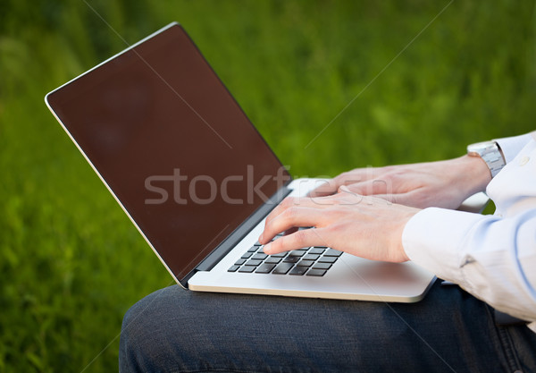 Biznesmen nowoczesne laptop kolorowy biuro Zdjęcia stock © ra2studio