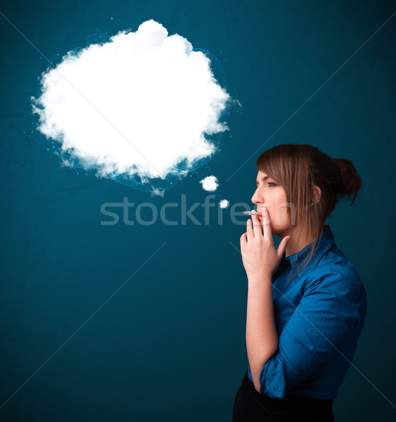 Mulher jovem fumador insalubre cigarro denso fumar Foto stock © ra2studio
