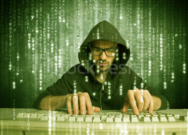 On-line tocat progres talentat hacker Baza de date Imagine de stoc © ra2studio