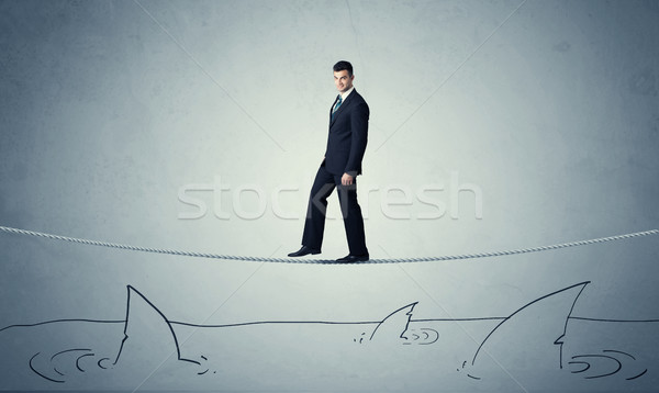 Biznesmen spaceru liny powyżej odważny Zdjęcia stock © ra2studio
