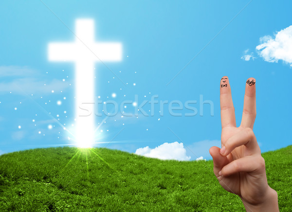 Heureux doigt smileys christian religion croix Photo stock © ra2studio