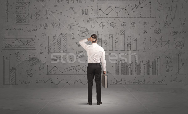 Stockfoto: Verkoper · business · charts · muur · geslaagd · zakenman