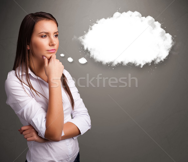 Csinos hölgy gondolkodik felhő beszéd gondolatbuborék Stock fotó © ra2studio