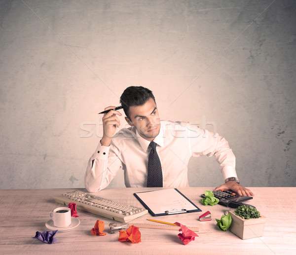 Geschäftsmann arbeiten jungen Büroangestellte Sitzung Stock foto © ra2studio