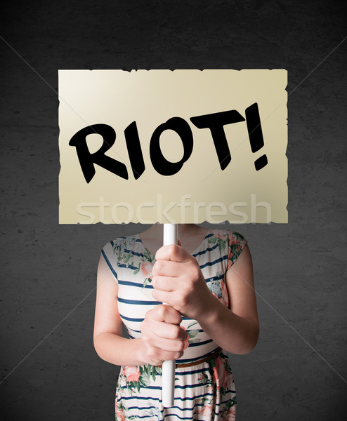 Jonge vrouw protest teken demonstratie boord Stockfoto © ra2studio