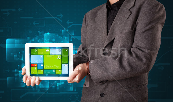 Jonge zakenman tablet moderne software Stockfoto © ra2studio