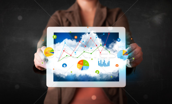 Stockfoto: Persoon · touchpad · wolk · technologie · charts
