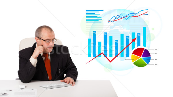 Geschäftsmann Sitzung Schreibtisch Statistik isoliert weiß Stock foto © ra2studio