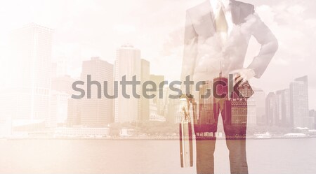 Geschäftsmann stehen Stadtbild Licht Business Stock foto © ra2studio