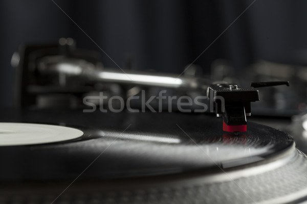 Lemezjátszó játszik bakelit közelkép tű lemez Stock fotó © ra2studio