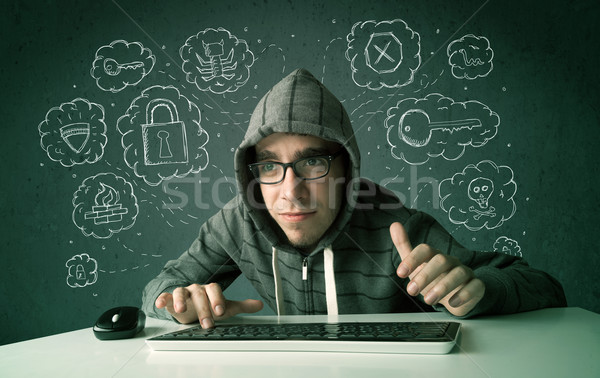 [[stock_photo]]: Jeunes · nerd · virus · piratage · pensées