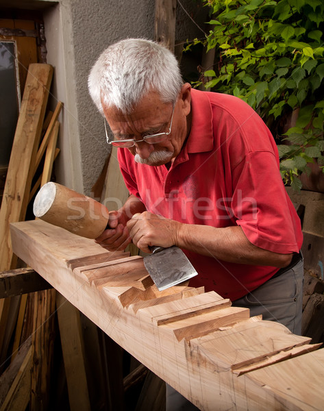 ストックフォト: 作業 · 彫刻刀 · 古い · 手 · 木材 · 建設
