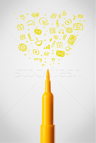 Felt pen close-up with social media icons Stock photo © ra2studio