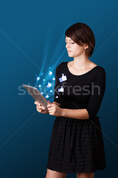 Jungen business woman schauen modernen Tablet abstrakten Stock foto © ra2studio